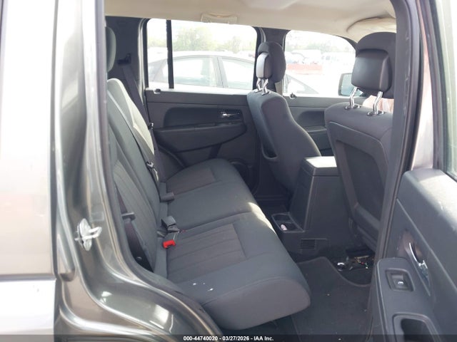 44740020 :رقم المزاد ، 1C4PJLAK5CW208048 vin ، 2012 Jeep Liberty Sport مزاد بيع