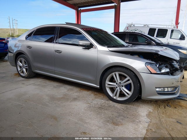 Aukcja sprzedaży 2013 Volkswagen Passat 2.0l Tdi Sel Premium, vin: 1VWCN7A33DC082226, numer aukcji: 44740043