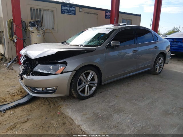 Aukcja sprzedaży 2013 Volkswagen Passat 2.0l Tdi Sel Premium, vin: 1VWCN7A33DC082226, numer aukcji: 44740043
