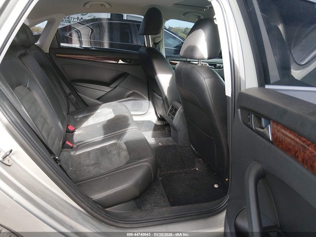Aukcja sprzedaży 2013 Volkswagen Passat 2.0l Tdi Sel Premium, vin: 1VWCN7A33DC082226, numer aukcji: 44740043
