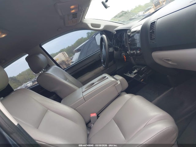 44740045 :رقم المزاد ، 5TFRU5F14AX023993 vin ، 2010 Toyota Tundra Grade V6 مزاد بيع
