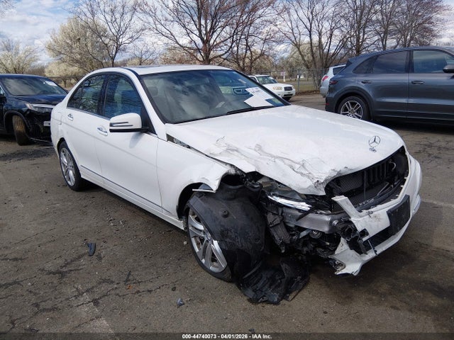 Aukcja sprzedaży 2013 Mercedes-benz C 300 Luxury 4matic, vin: WDDGF8AB5DA805736, numer aukcji: 44740073