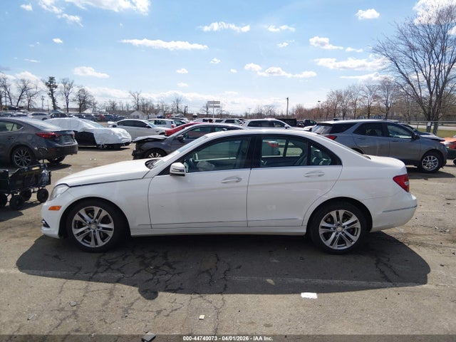 Aukcja sprzedaży 2013 Mercedes-benz C 300 Luxury 4matic, vin: WDDGF8AB5DA805736, numer aukcji: 44740073
