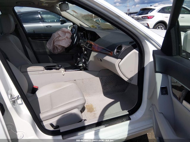 Aukcja sprzedaży 2013 Mercedes-benz C 300 Luxury 4matic, vin: WDDGF8AB5DA805736, numer aukcji: 44740073