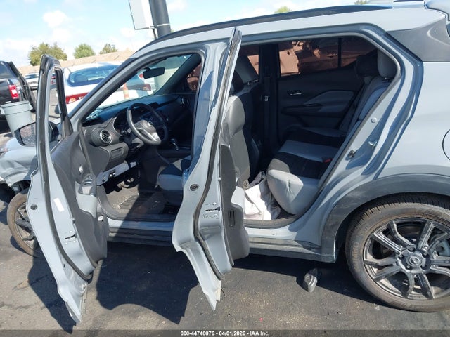 Nissan Kicks Sr Xtronic Cvt 2022 3N1CP5DV9NL528760 Image 8