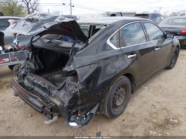 1N4AL3AP3JC116095 Nissan Altima 2.5 S