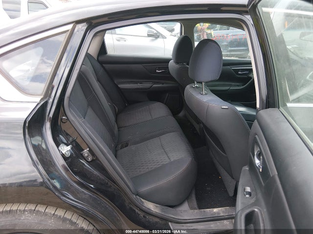 1N4AL3AP3JC116095 Nissan Altima 2.5 S