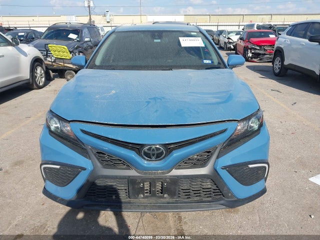2024 Toyota Camry Se მანქანა იყიდება აუქციონზე, vin: 4T1T11AK0RU249562, აუქციონის ნომერი: 44740099