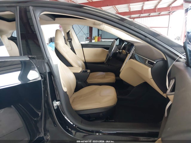 Aukcja sprzedaży 2014 Tesla Model S, vin: 5YJSA1S15EFP52318, numer aukcji: 44740110
