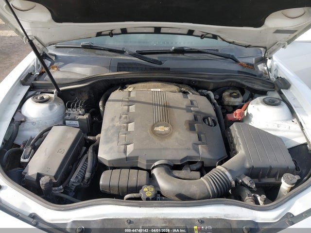 44740142 :رقم المزاد ، 2G1FD1E37F9259700 vin ، 2015 Chevrolet Camaro 1lt مزاد بيع