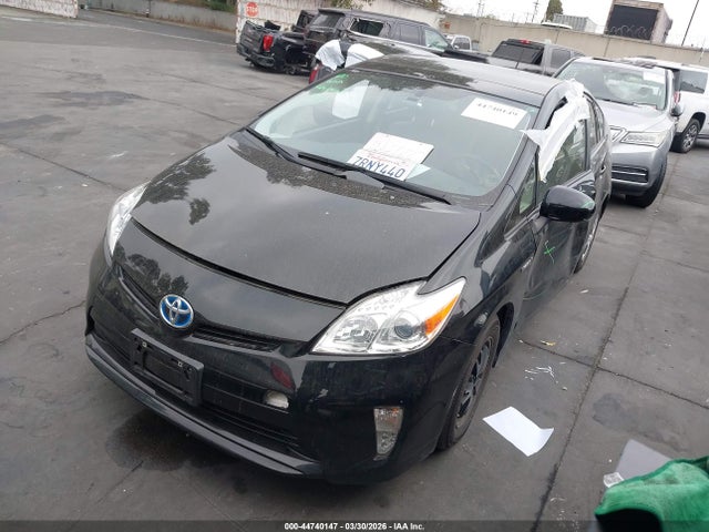 Toyota Prius Four 2015 JTDKN3DU0F2002658 Image 2