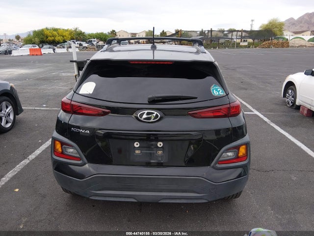 KM8K22AAXMU703525 Hyundai Kona Sel