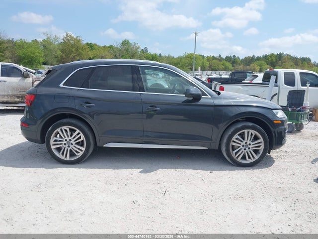 2018 Audi Q5 2.0t Premium მანქანა იყიდება აუქციონზე, vin: WA1BNAFY9J2020566, აუქციონის ნომერი: 44740163