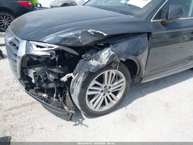 2018 Audi Q5 2.0t Premium მანქანა იყიდება აუქციონზე, vin: WA1BNAFY9J2020566, აუქციონის ნომერი: 44740163