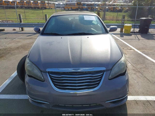 Продаж на аукціоні авто 2013 Chrysler 200 Touring, vin: 1C3BCBEB4DN724437, номер лоту: 44740171