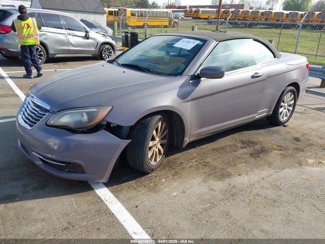 Продаж на аукціоні авто 2013 Chrysler 200 Touring, vin: 1C3BCBEB4DN724437, номер лоту: 44740171