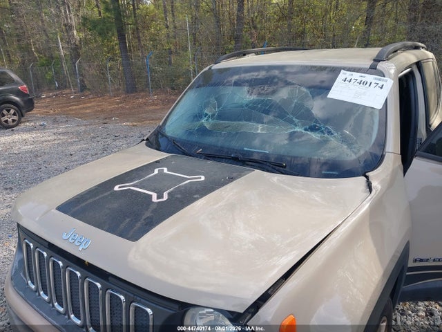 44740174 :رقم المزاد ، ZACCJABT6GPD48364 vin ، 2016 Jeep Renegade Latitude مزاد بيع