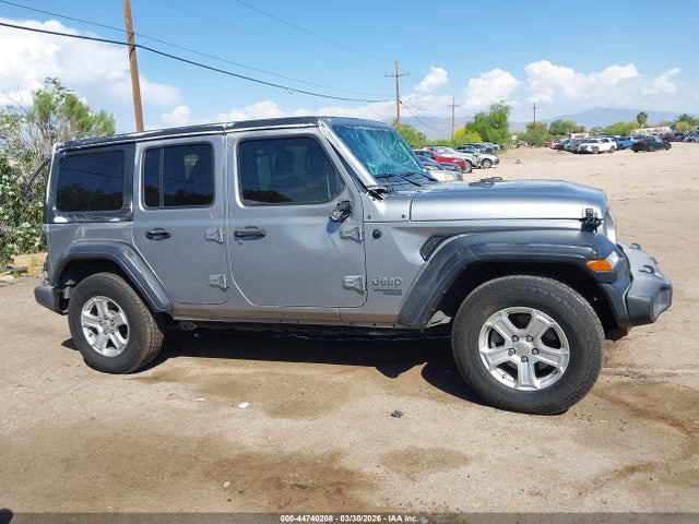 1C4HJXDGXJW125280 Jeep Wrangler Unlimited Sport S 4x4