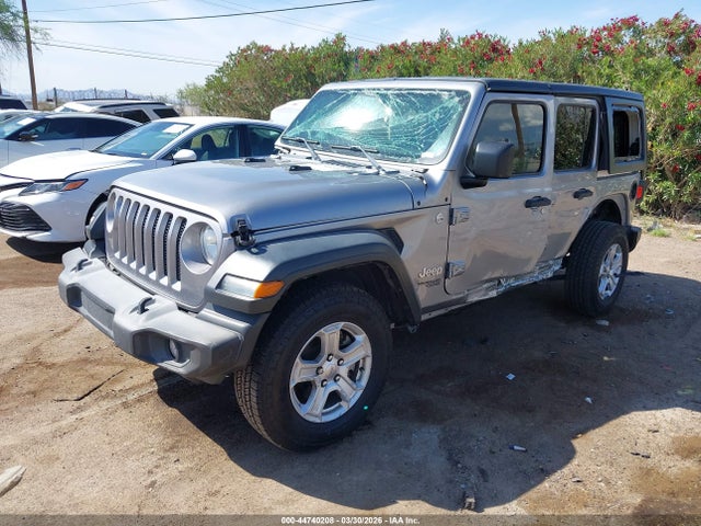 1C4HJXDGXJW125280 Jeep Wrangler Unlimited Sport S 4x4