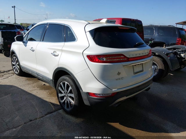 2019 LINCOLN MKC 5LMCJ3C93KUL51169 Photo 2