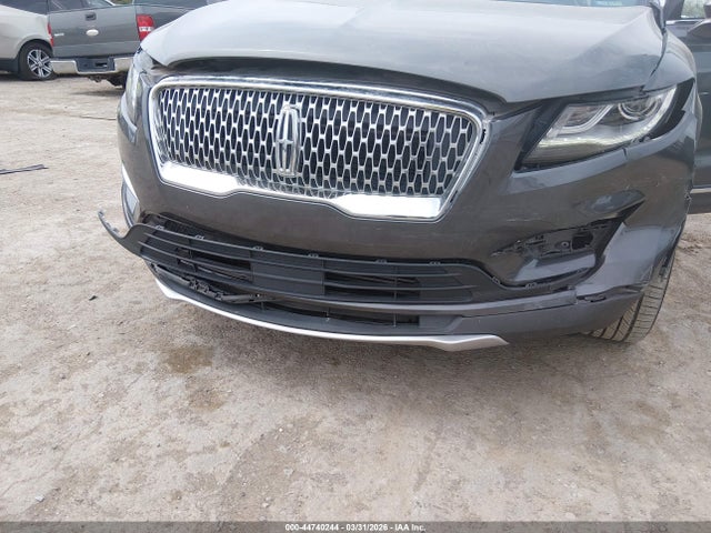 44740244 :رقم المزاد ، 5LMCJ3D95KUL17054 vin ، 2019 Lincoln Mkc Reserve مزاد بيع