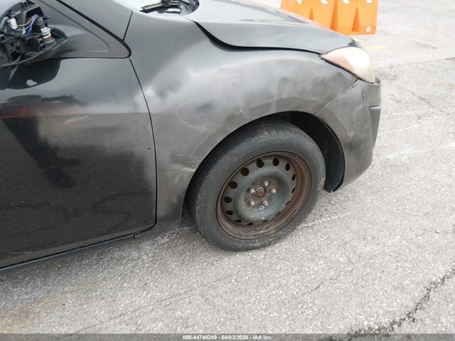 2011 Mazda Mazda3 I Sport მანქანა იყიდება აუქციონზე, vin: JM1BL1UG8B1458525, აუქციონის ნომერი: 44740249