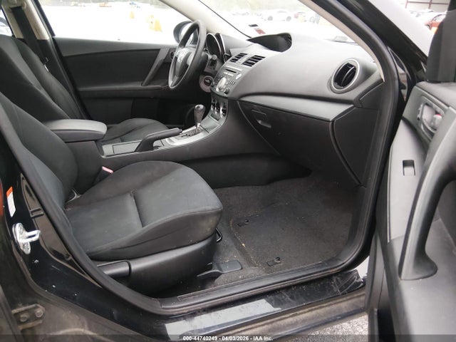 2011 Mazda Mazda3 I Sport მანქანა იყიდება აუქციონზე, vin: JM1BL1UG8B1458525, აუქციონის ნომერი: 44740249