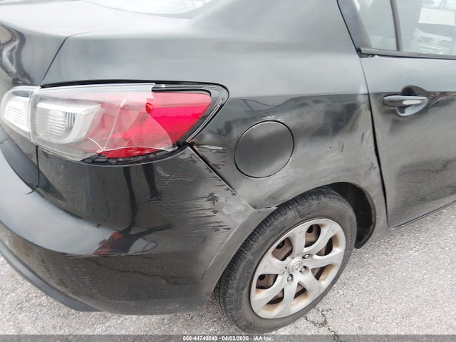 2011 Mazda Mazda3 I Sport მანქანა იყიდება აუქციონზე, vin: JM1BL1UG8B1458525, აუქციონის ნომერი: 44740249