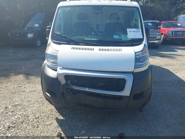 44740297 :رقم المزاد ، 3C6LRVVG1ME555713 vin ، 2021 Ram Promaster 2500 Low Roof 136 Wb مزاد بيع