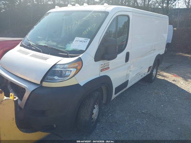 44740297 :رقم المزاد ، 3C6LRVVG1ME555713 vin ، 2021 Ram Promaster 2500 Low Roof 136 Wb مزاد بيع