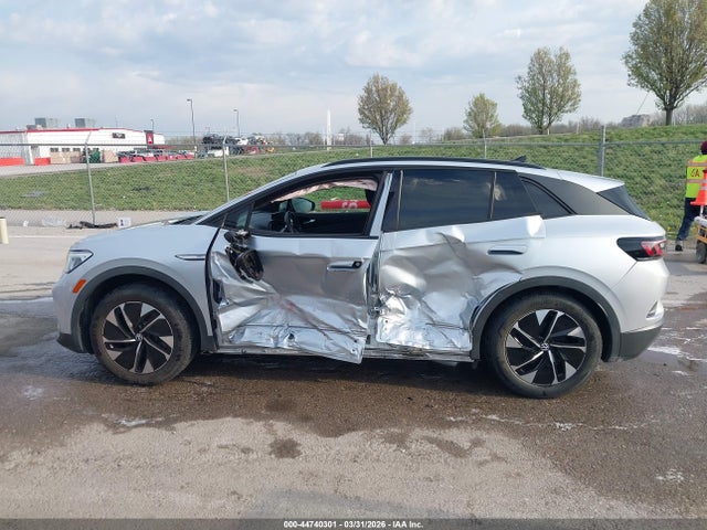 2022 Volkswagen Id.4 Pro მანქანა იყიდება აუქციონზე, vin: WVGRMPE2XNP049831, აუქციონის ნომერი: 44740301