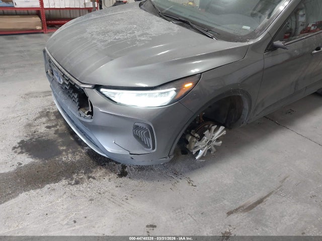 1FMCU9GN0SUA74937 Ford Escape Active