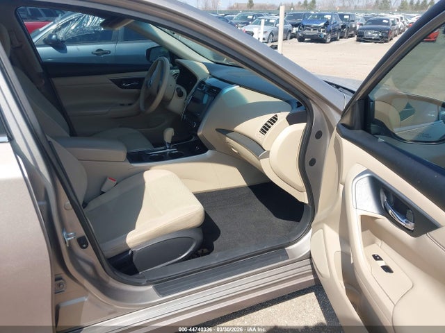Продажа на аукционе авто 2015 Nissan Altima 2.5, vin: 1N4AL3AP7FC593040, номер лота: 44740336
