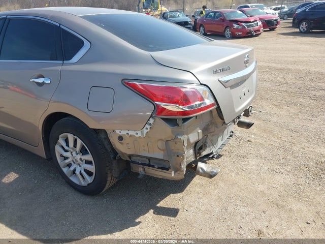 Продажа на аукционе авто 2015 Nissan Altima 2.5, vin: 1N4AL3AP7FC593040, номер лота: 44740336