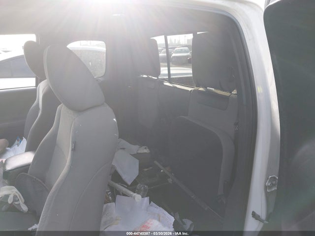 5TFRZ5CN9GX002283 Toyota Tacoma Sr5 V6