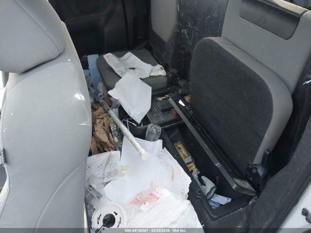 5TFRZ5CN9GX002283 Toyota Tacoma Sr5 V6