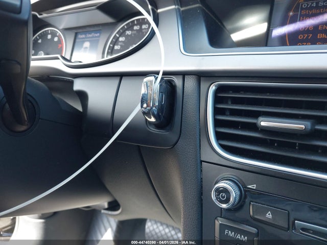 WAUBFAFL3FN010187 Audi A4 2.0t Premium