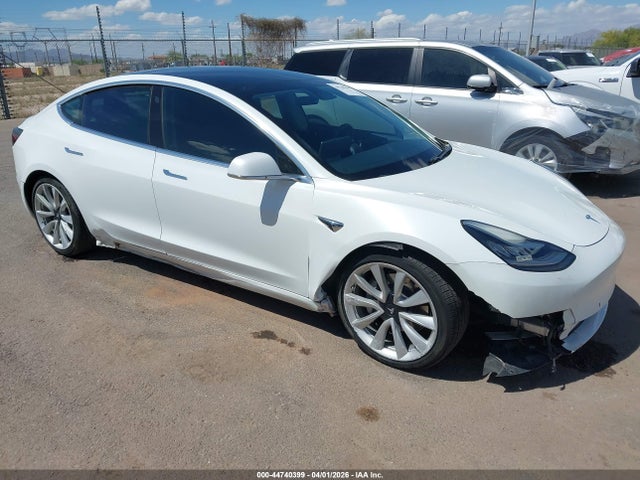2018 TESLA MODEL 3 5YJ3E1EB1JF187489 Photo 0