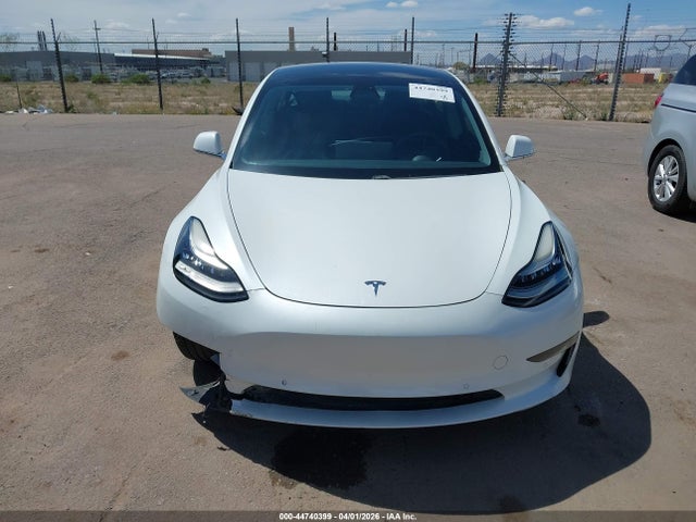 5YJ3E1EB1JF187489 Tesla Model 3 Long Range/performance