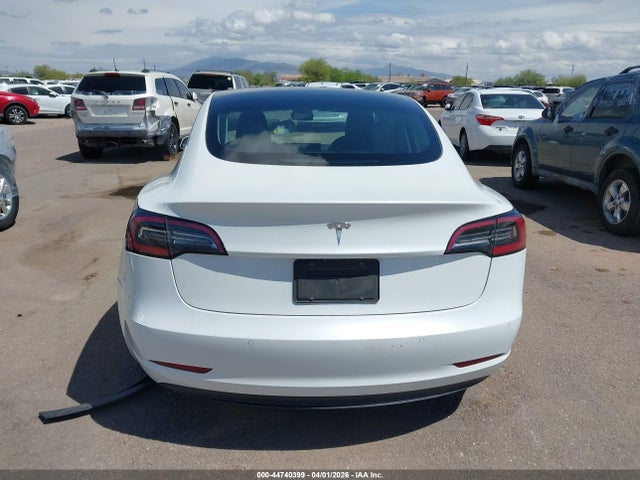 5YJ3E1EB1JF187489 Tesla Model 3 Long Range/performance