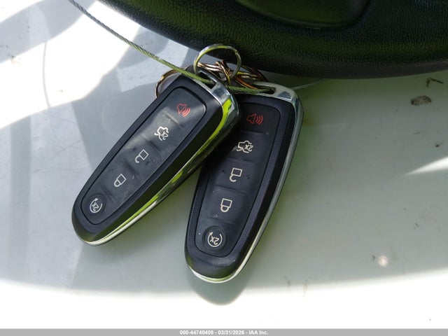 2019 Ford Escape Se მანქანა იყიდება აუქციონზე, vin: 1FMCU0GDXKUA71868, აუქციონის ნომერი: 44740408