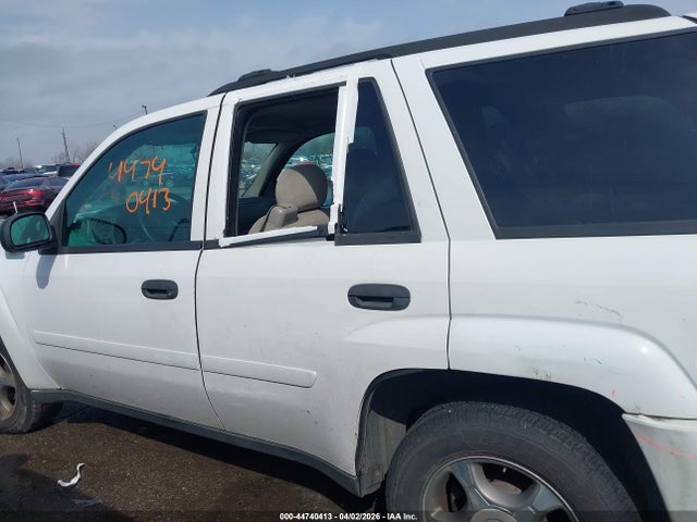 44740413 :رقم المزاد ، 1GNDT13S282261178 vin ، 2008 Chevrolet Trailblazer Fleet مزاد بيع