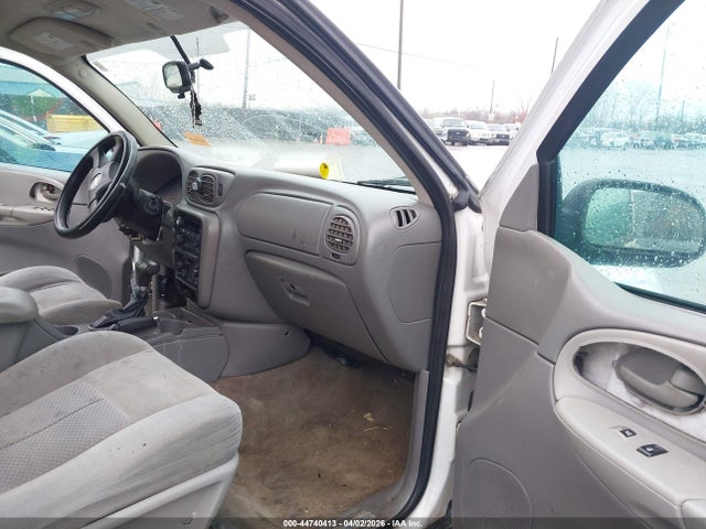 44740413 :رقم المزاد ، 1GNDT13S282261178 vin ، 2008 Chevrolet Trailblazer Fleet مزاد بيع