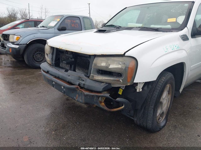 44740413 :رقم المزاد ، 1GNDT13S282261178 vin ، 2008 Chevrolet Trailblazer Fleet مزاد بيع