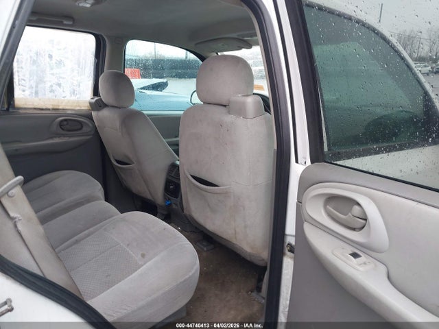 44740413 :رقم المزاد ، 1GNDT13S282261178 vin ، 2008 Chevrolet Trailblazer Fleet مزاد بيع