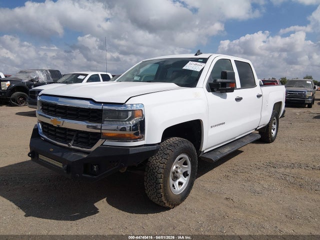 Chevrolet Silverado 1500 Wt 2018 1GCUKNEC3JF249113 Image 2