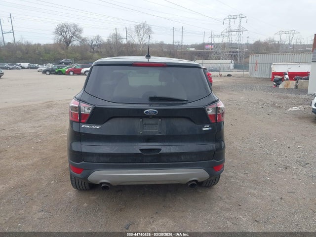 Ford ESCAPE SE 2017 1FMCU9GD3HUE44780 Image 16