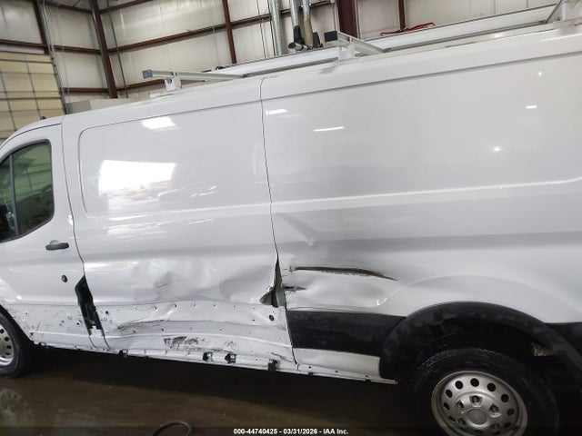 Ford Transit-250 2024 1FTBR2Y83RKB83223 Image 17
