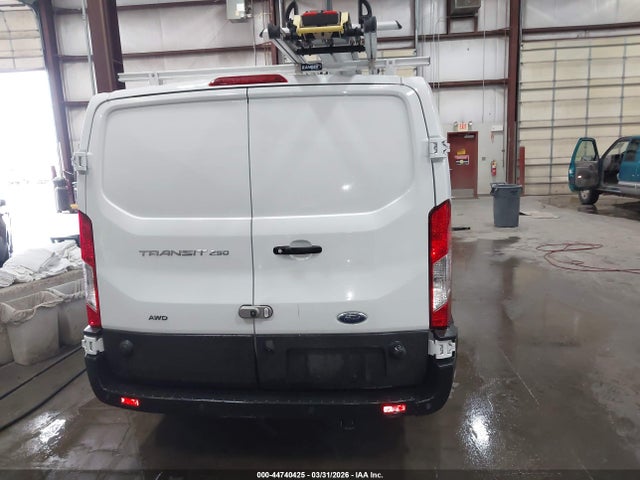 Ford Transit-250 2024 1FTBR2Y83RKB83223 Image 19