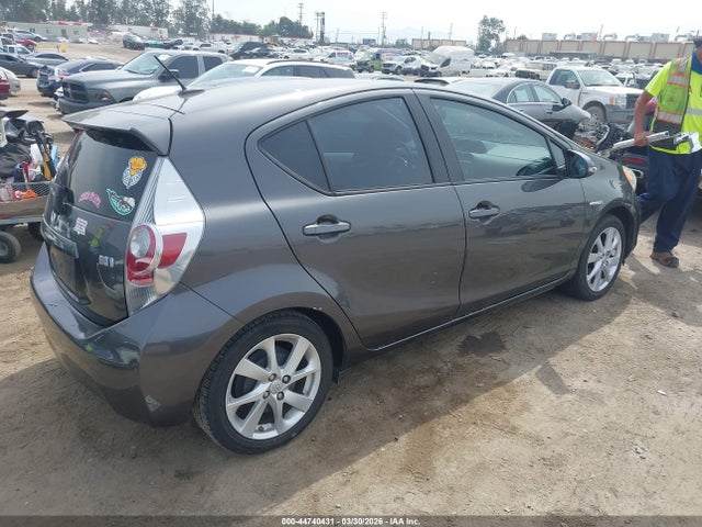 2012 TOYOTA PRIUS C JTDKDTB31C1006409 Photo 3